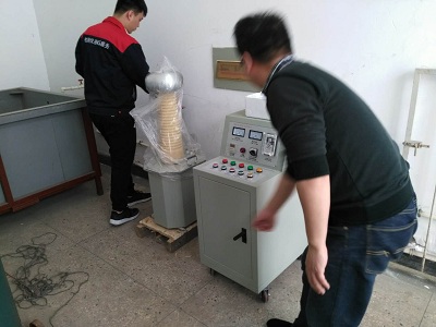 耐壓機(jī)2.jpg