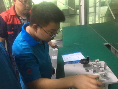 電線電纜制樣設(shè)備，軟線切片機